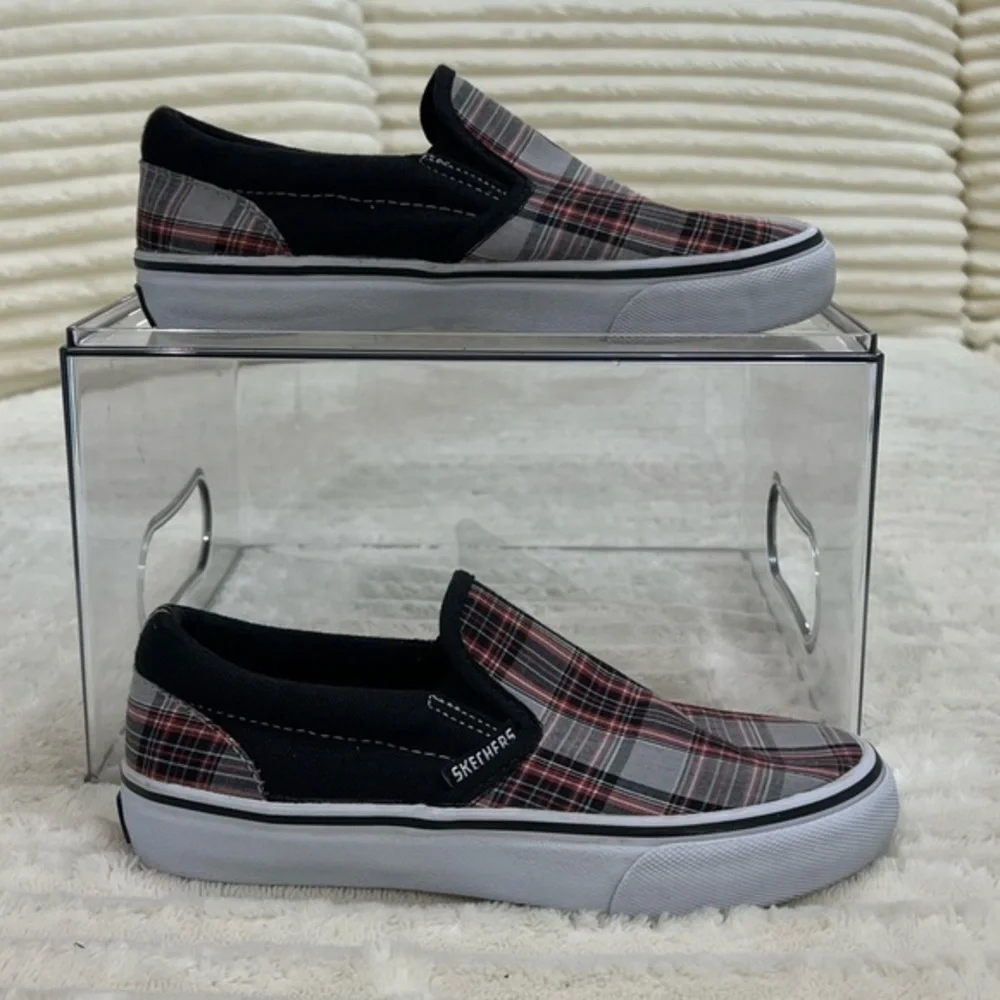 Skechers Kids' Black,Red And Gray Plaid Slip-On Sneakers Size Girls 1